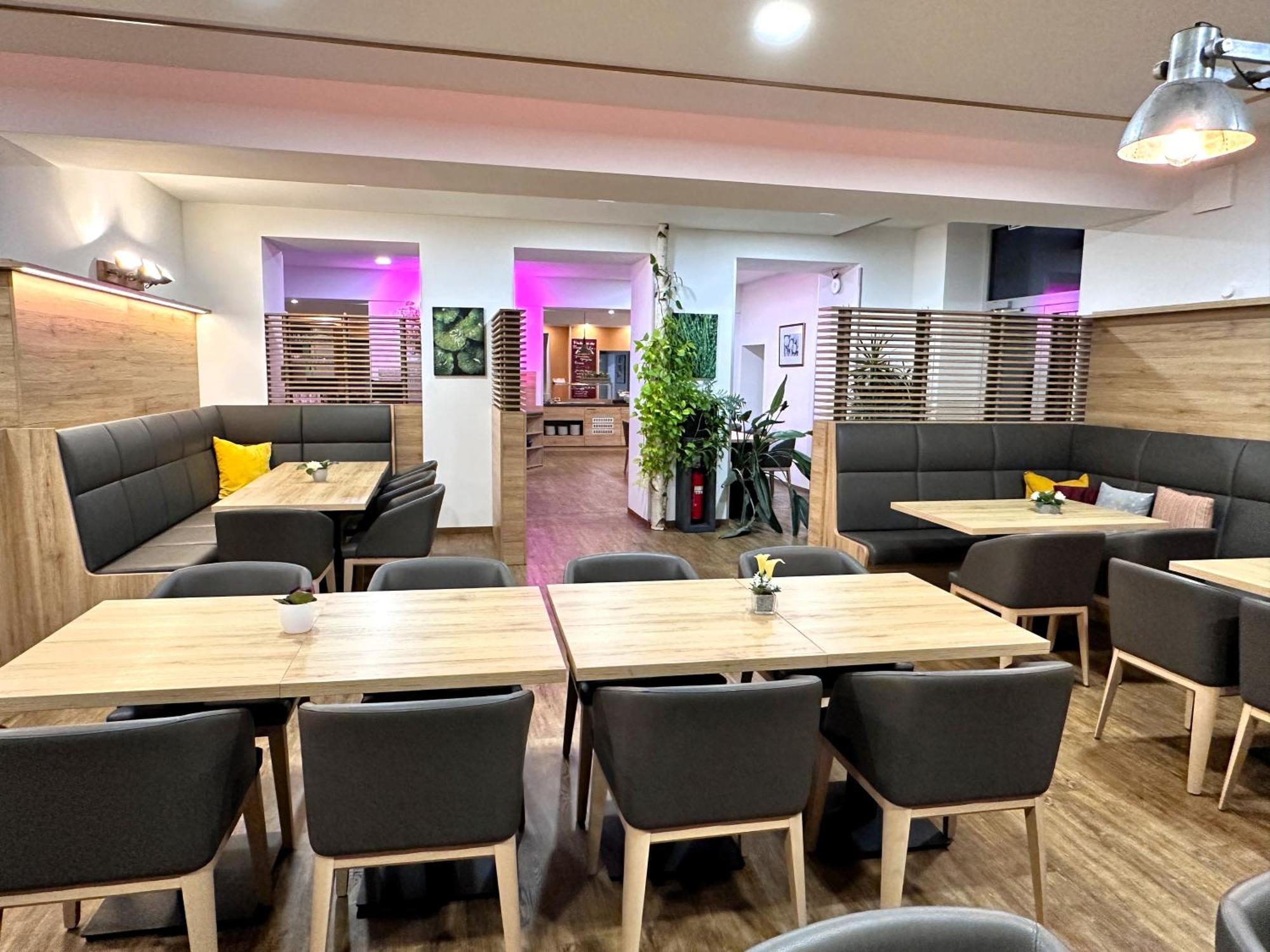 Hotel Primavera Parco Fürth エクステリア 写真
