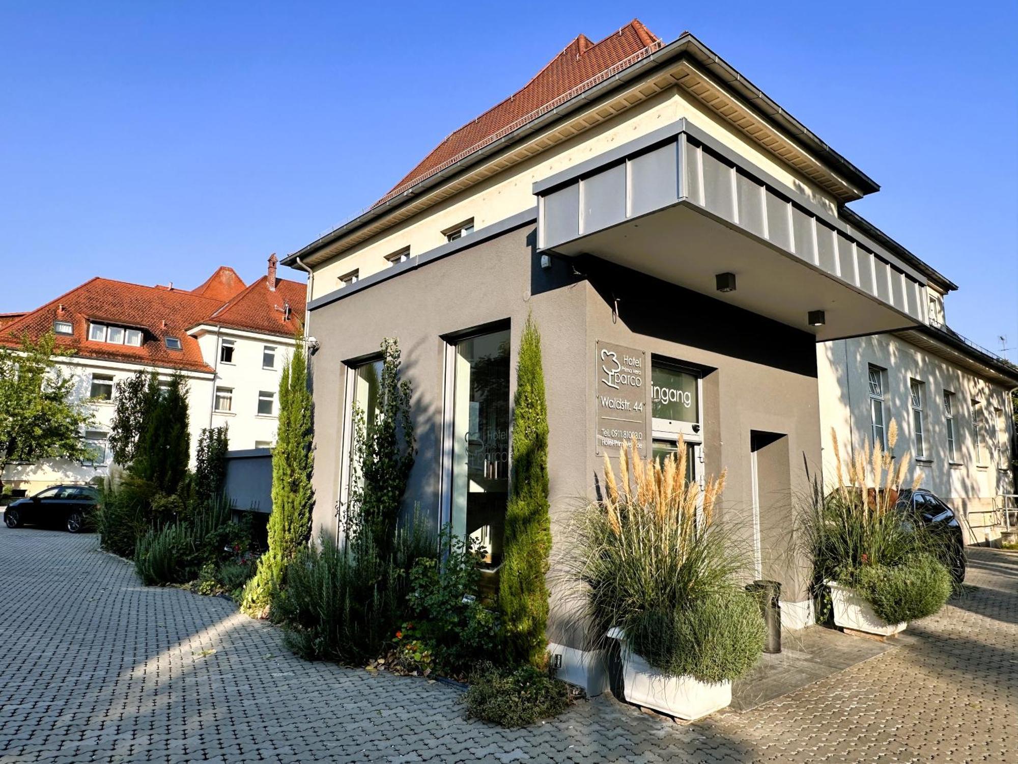 Hotel Primavera Parco Fürth エクステリア 写真