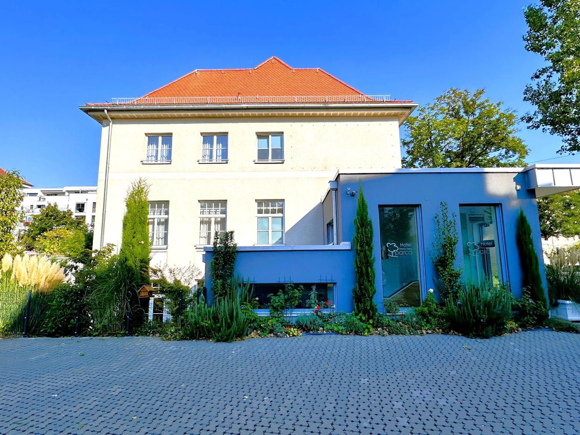 Hotel Primavera Parco Fürth エクステリア 写真