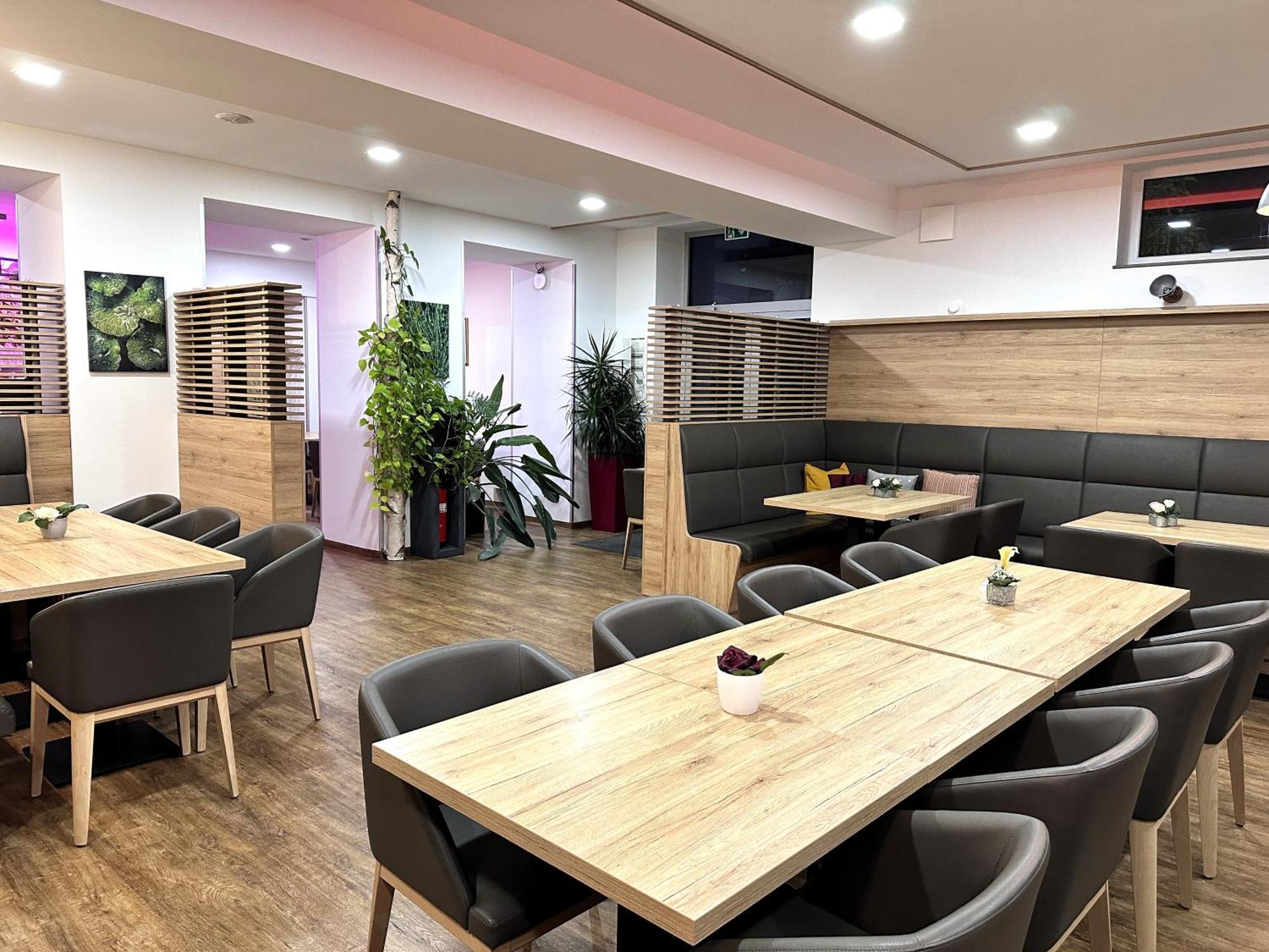 Hotel Primavera Parco Fürth エクステリア 写真